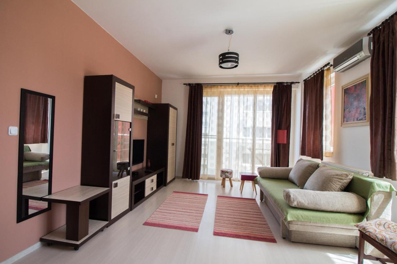 Apartamento Sweet House Arad Exterior foto